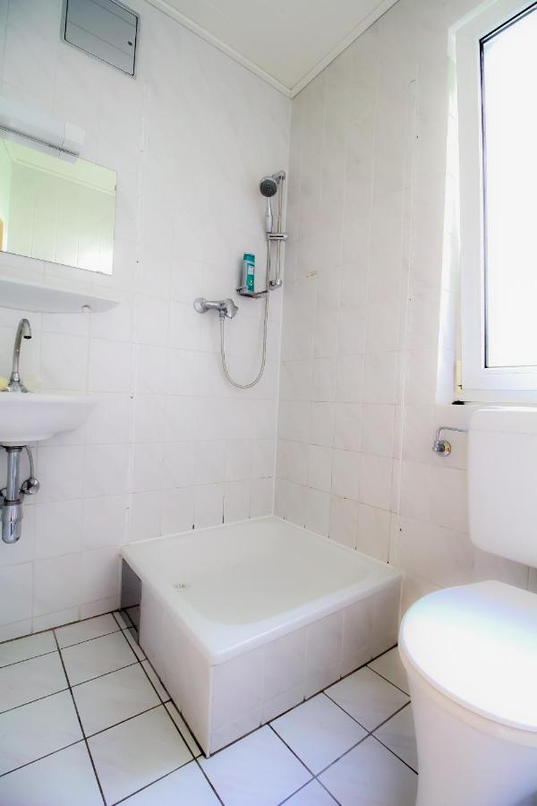 Private Double Bed Room With Bathroom Vídeň Exteriér fotografie